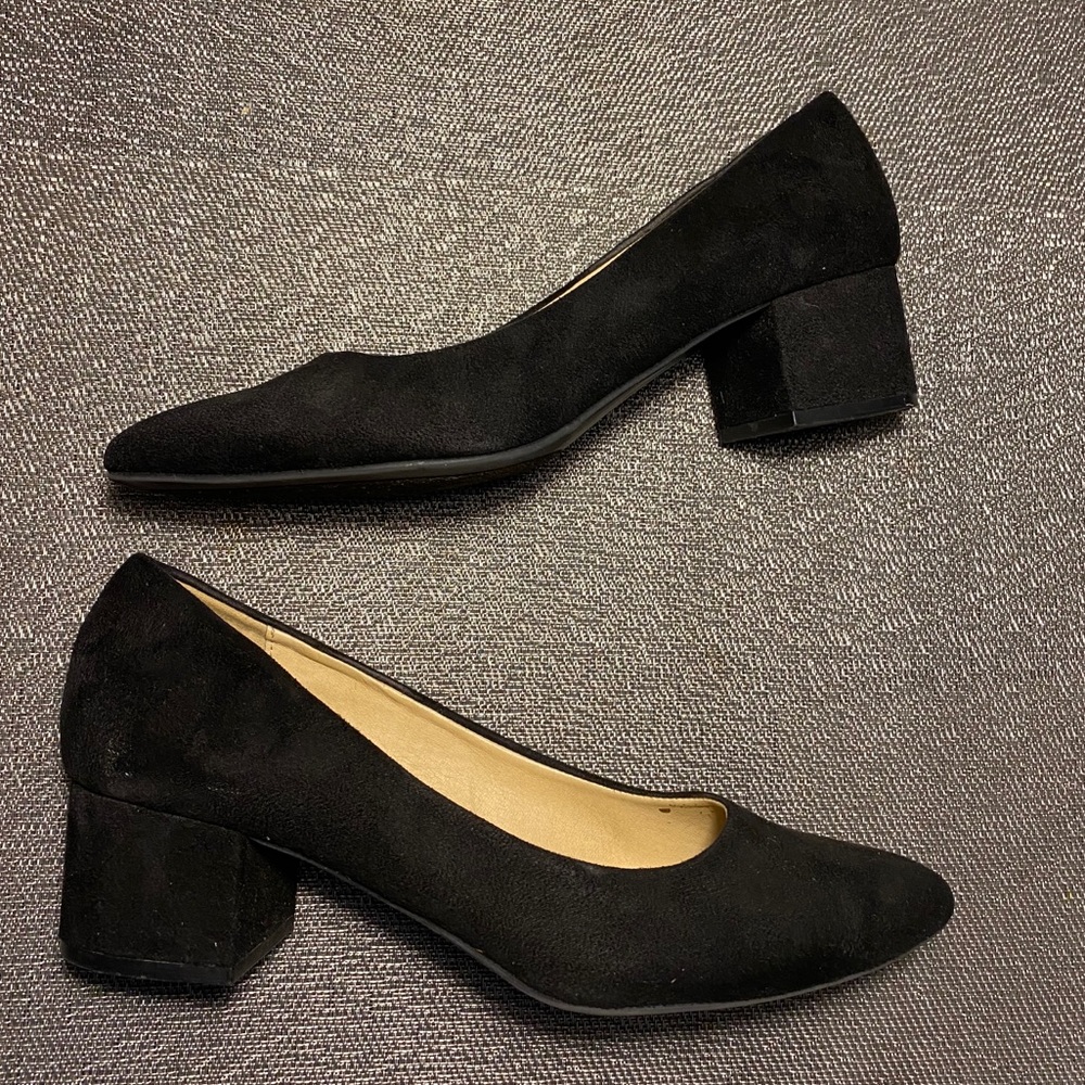 CL by Chinese Laundry Essential low block heel